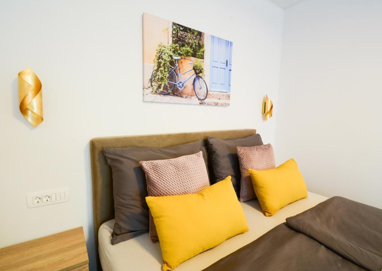 Apartment Grey&Yellow Ζαντάρ Εξωτερικό φωτογραφία
