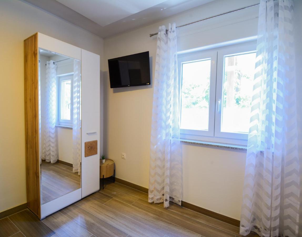 Apartment Grey&Yellow Ζαντάρ Εξωτερικό φωτογραφία