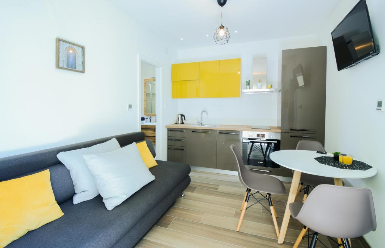 Apartment Grey&Yellow Ζαντάρ Εξωτερικό φωτογραφία